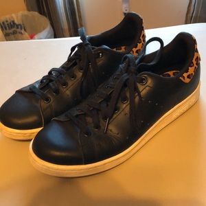 Women’s Black Adidas Sneakers “Stan Smith” SZ 10